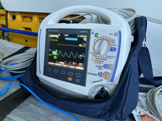 Cardioversor bipolar